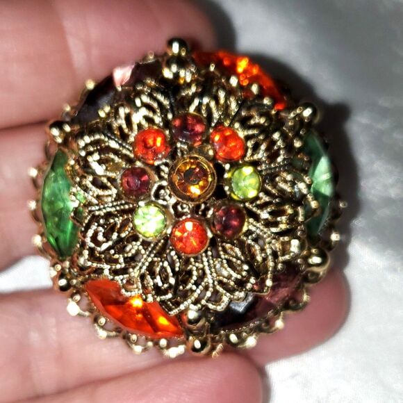 A Vintage Rhinestone Brooch Pin Gold Tone Filigree Boho Domed Artistic As-Is - Picture 12 of 12